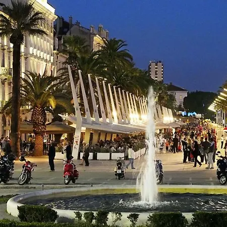 krevet i doručak Skynight Split