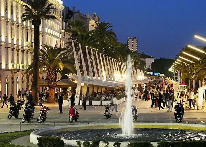 Bed & Breakfast Skynight Split